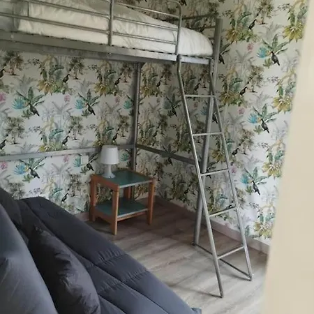 N°4, En Pleine Nature, Frontalier Tatil Evi Signy-le-Petit