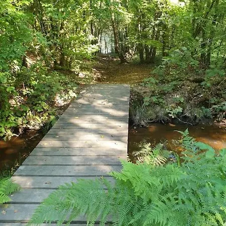 N°4, En Pleine Nature, Frontalier Tatil Evi Signy-le-Petit